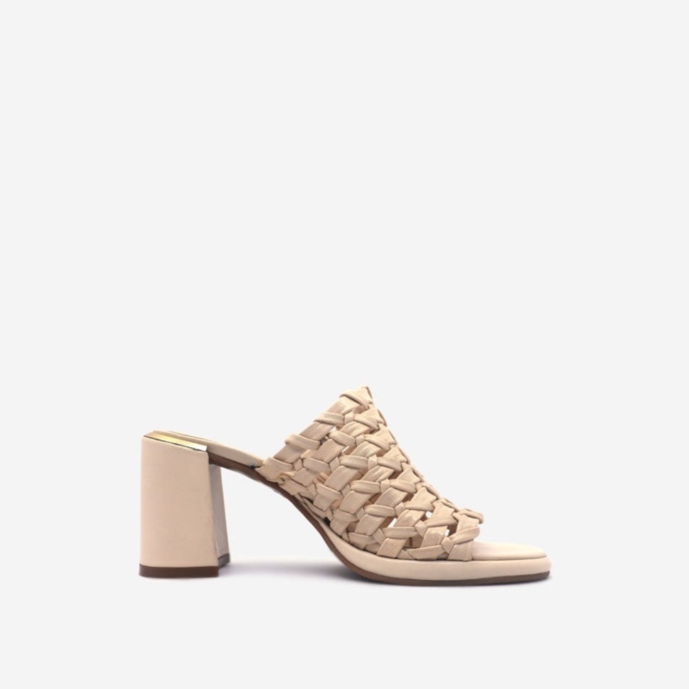 Kenneth Cole NY SOLARA GENUINE LEATHER WOVEN HEEL CREAM SANDAL, 10, NWT